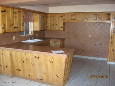 1310 N Beverly Ave, Tucson, AZ 85712 - photo 2