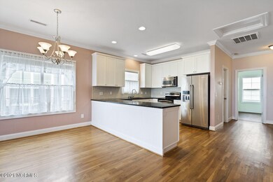47_KitchenLR3_mls