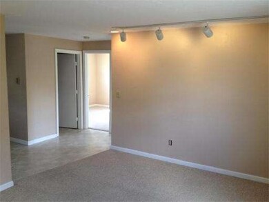 124 Charlton St unit C, Oxford, MA 01540 - photo 2