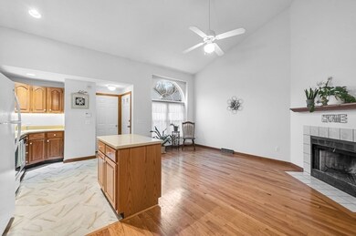 180 Brookfield Ln unit 180, Agawam, MA 01001 - photo 6