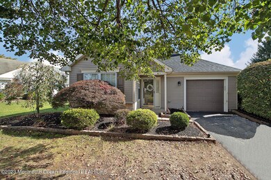 2745 Dalton Ln, Toms River, NJ 08755 - photo 2