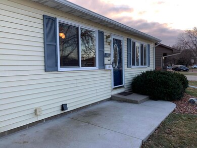 1403 Bridle Dr, Mitchell, SD 57301 - photo 5