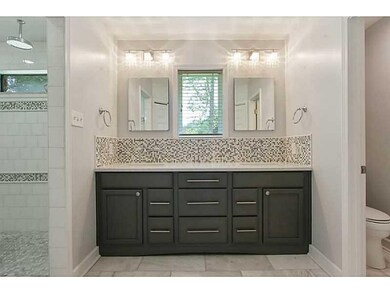 Master Bath/Spa.