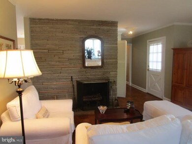 314 Skyhill Rd, Alexandria, VA 22314 - photo 5