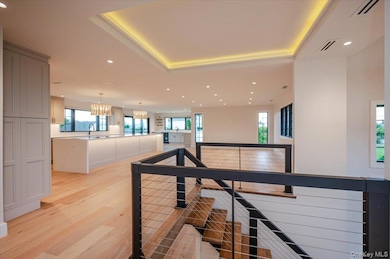 147 W Bayberry Rd, Islip, NY 11751 - photo 5