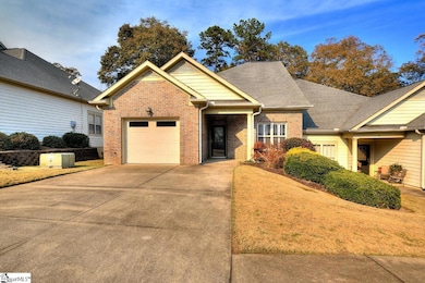 7 Shady Hollow Ln, Greer, SC 29651 - photo 2