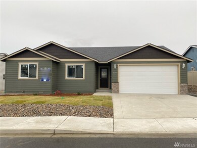2231 2nd St SE, East Wenatchee, WA 98802 - photo 2