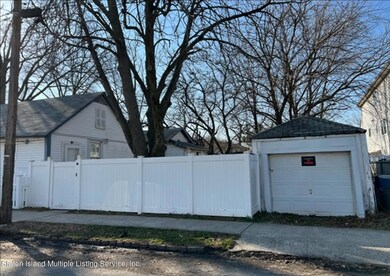 449 Midland Ave Garage