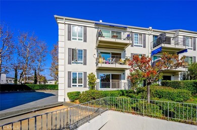 300 Cagney Ln unit 102, Newport Beach, CA 92663 - photo 2