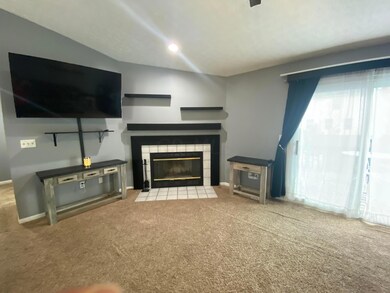 1691 Green Friar Dr, Columbus, OH 43228 - photo 3