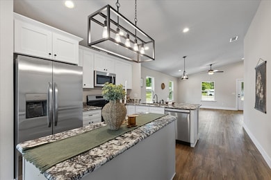 407 N West 5th Place, Chiefland, FL 32626 - photo 5