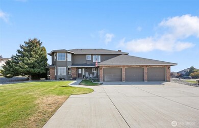 2327 Grand Ave, East Wenatchee, WA 98802 - photo 5