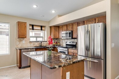 Bright, Sparkling Kitchen