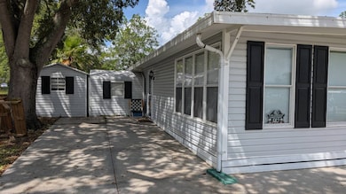 609 County Road 466 unit 582, Lady Lake, FL 32159 - photo 2