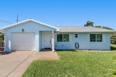 6747 Eastview Dr, Lake Worth, FL 33462 - photo 2
