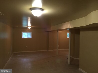 12610 Livingston Rd, Fort Washington, MD 20744 - photo 4