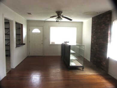 301 Williams Ave, Picayune, MS 39466 - photo 7