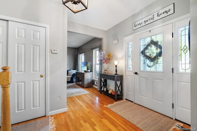 58 Red Maple Way, New Windsor, NY 12553 - photo 6