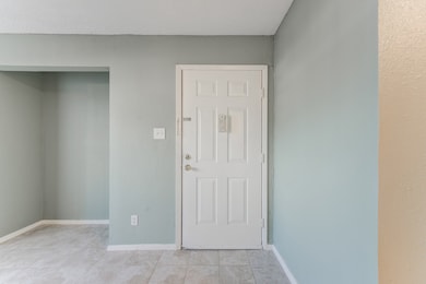 12615 Brookglade Cir unit 201, Houston, TX 77099 - photo 6