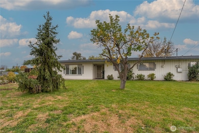 9021 Mcconnell Dr unit A, Moses Lake, WA 98837 - photo 3