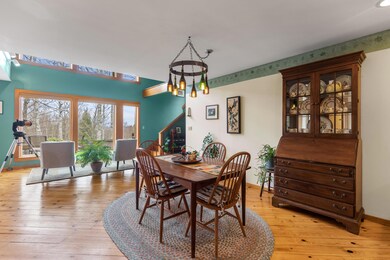 64 Howard Hill Wayne