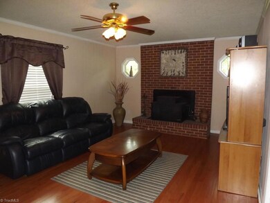 254 Oak Leaf Rd, Asheboro, NC 27205 - photo 6