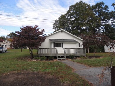 14 1st St, Inman, SC 29349 - photo 2