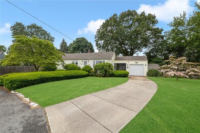 15 W Hill Cir, Cranston, RI 02920 - photo 2