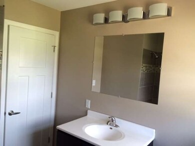 unlisted-address, Aurora, IL 60506 - photo 6