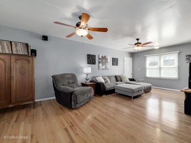 885 S Fairfield Ave, Elmhurst, IL 60126 - photo 7