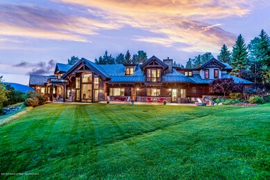 46_2016_McLain_Flats47_mls