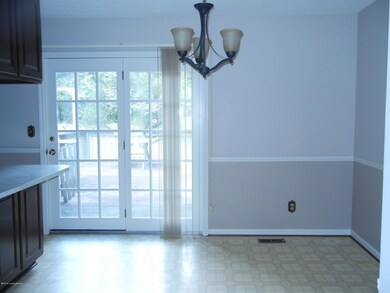 6609 Musket Dr, Louisville, KY 40228 - photo 3