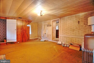 240 Poplar Rd, Boyertown, PA 19512 - photo 6