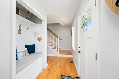 21 Esther St, Cranston, RI 02920 - photo 4