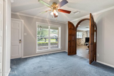 207 N Willliam Dr-1