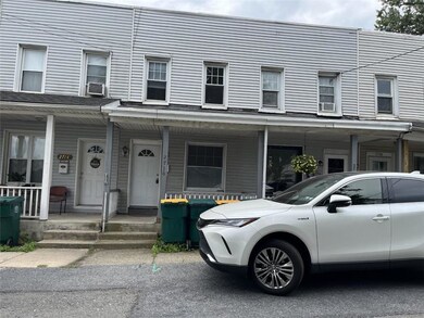 2716 Columbia St, Easton, PA 18045 - photo 3