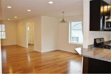 237 3rd St unit B, Lowell, MA 01850 - photo 6