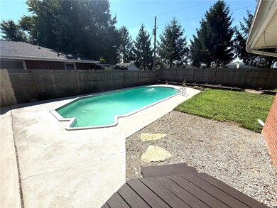 1017 Stinson Ave, Mattoon, IL 61938 - photo 2