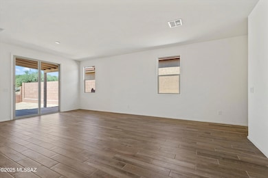 9329 N Peridot Vista Ave, Tucson, AZ 85742 - photo 7