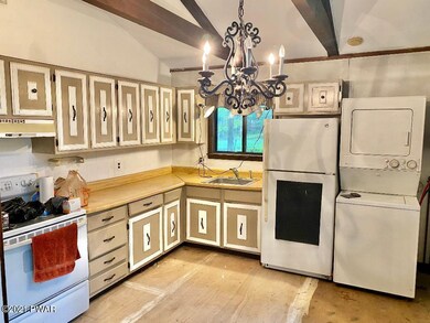 207 Conashaugh Trail, Milford, PA 18337 - photo 2