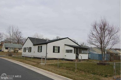 752 W 14th St, Front Royal, VA 22630 - photo 3