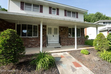 2034 Lisa Ln