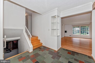 9486 Lovat Rd, Fulton, MD 20759 - photo 4