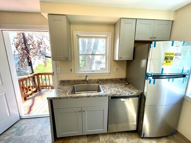 6 Forestdale Rd unit 202, Worcester, MA 01605 - photo 4