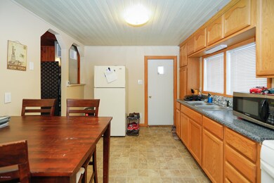 502 S Orange St, Sturgis, MI 49091 - photo 6