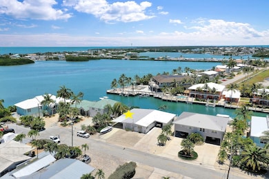 virtual-tour-325711-02 lab