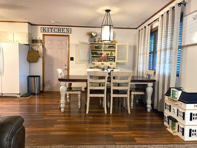 669 10th St NE, Linton, IN 47441 - photo 4