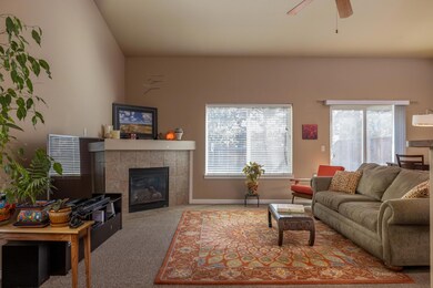 63168 Eastview Dr, Bend, OR 97701 - photo 5