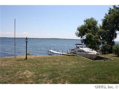 Waterfront/Dock/Pier