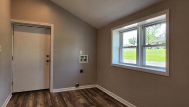 977 Beaumont Ave, Harrodsburg, KY 40330 - photo 6